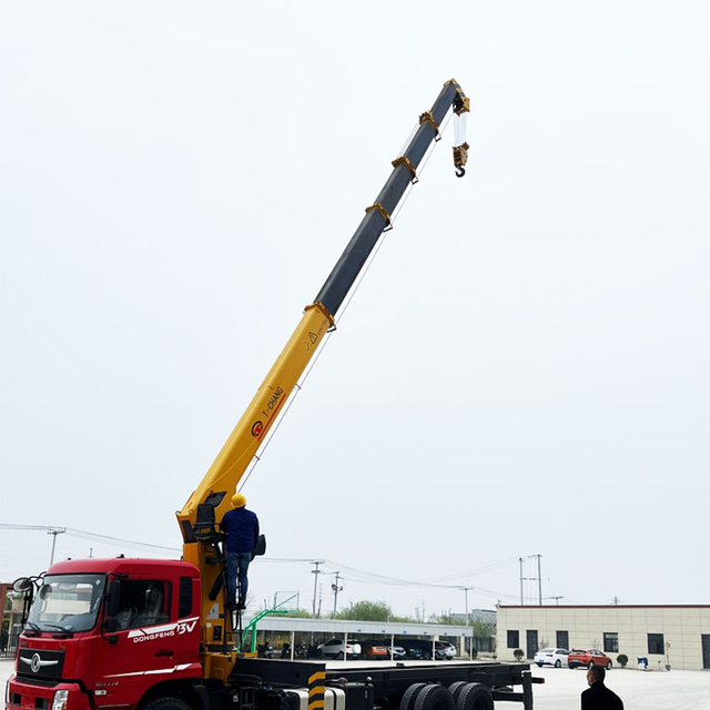 (SQS300G-4) 12 Ton Telescopic Boom Truck Mounted Crane
