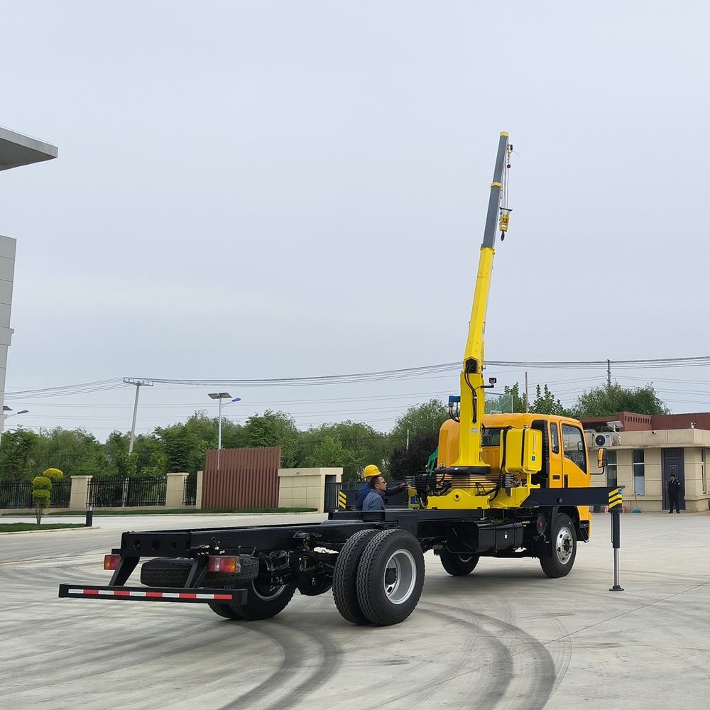 (SQS125A-3) 5 Ton Telescopic Boom Truck Mounted Crane