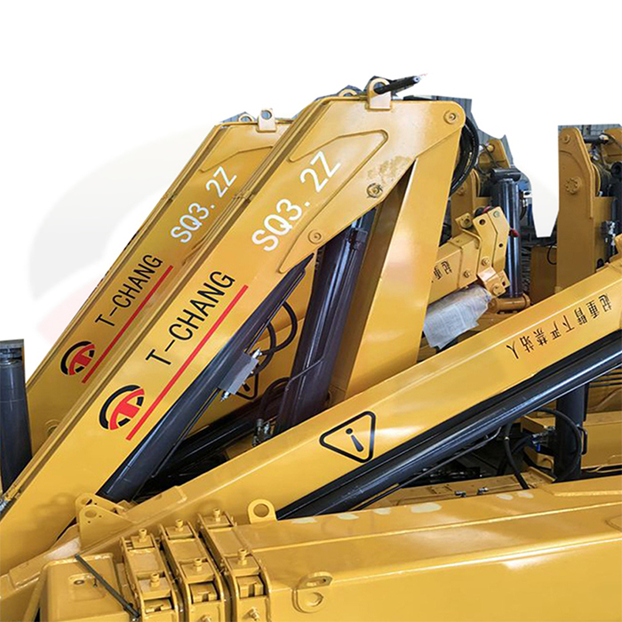 (SQZ68B.3) 3.2 Ton Boom Knuckle Crane