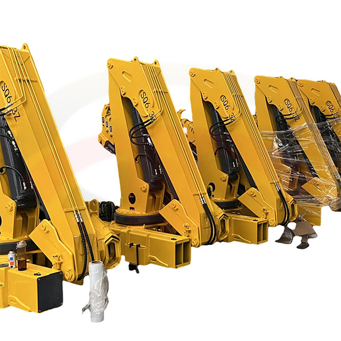 (SQZ132B.3) 6.3 Ton Boom Knuckle Crane