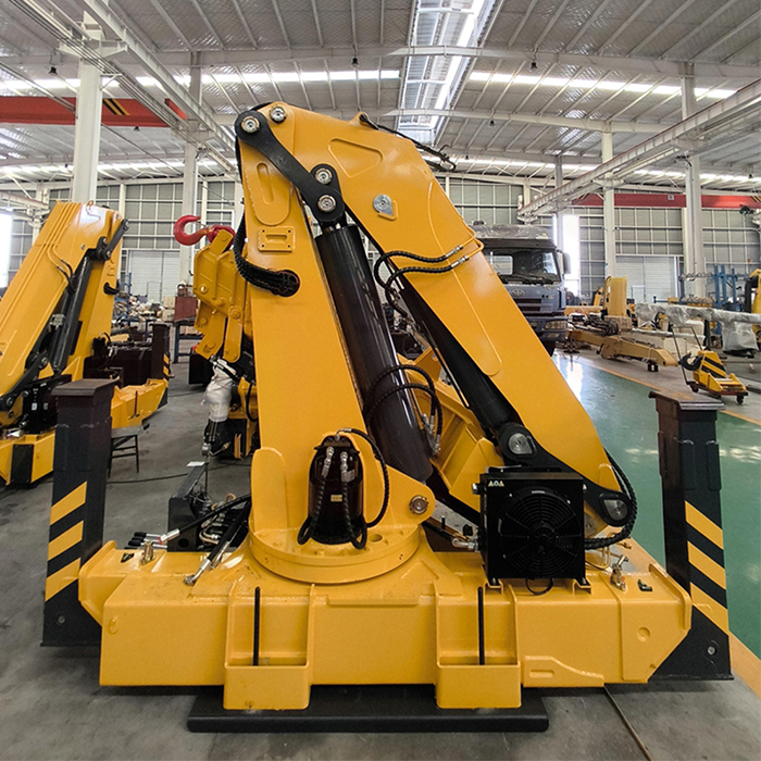 (SQZ200A.3) 10 Ton Knuckle Boom Truck Mounted Crane